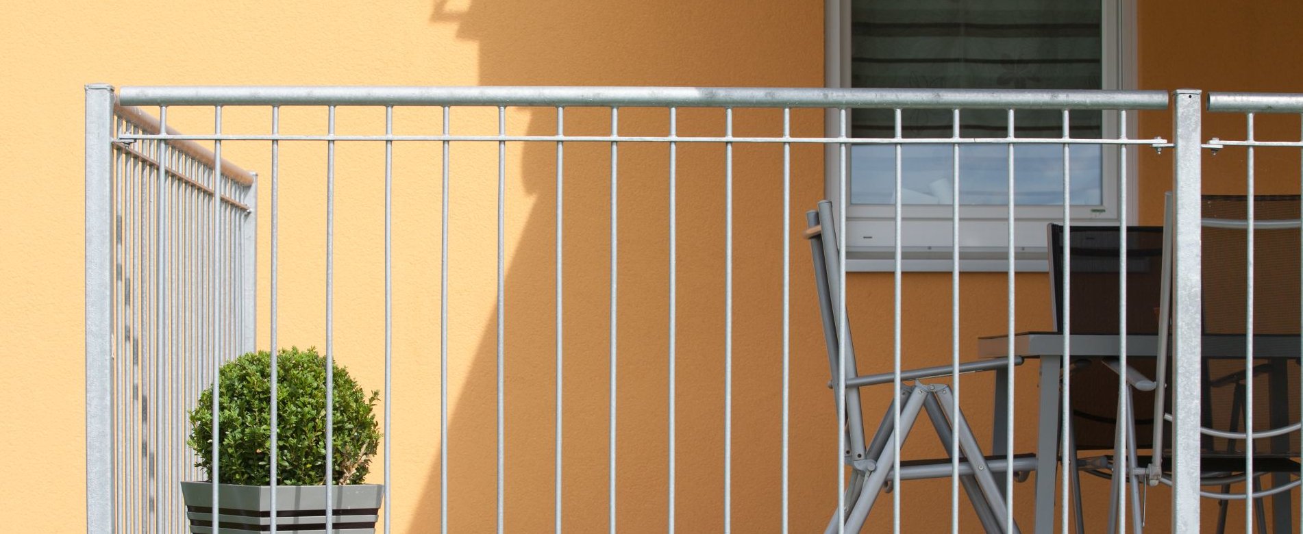 Feuerverzinktes Geländer Ancona auf Terrasse